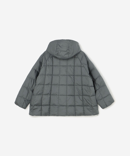 DANTON（ダントン）の「WOMEN'S NYLON TAFFETA SQUARE QUILTED DOWN JACKET（ダウンジャケット/コート・レディース・ブラック/ベージュ/グレイッシュベージュ・S/M）」の7枚目の写真
