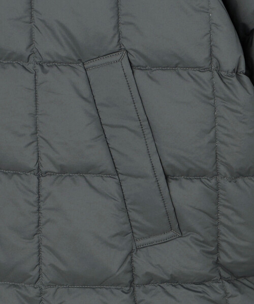 DANTON（ダントン）の「WOMEN'S NYLON TAFFETA SQUARE QUILTED DOWN JACKET（ダウンジャケット/コート・レディース・ブラック/ベージュ/グレイッシュベージュ・S/M）」の14枚目の写真