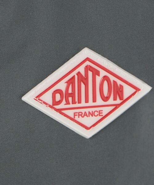 DANTON（ダントン）の「WOMEN'S NYLON TAFFETA SQUARE QUILTED DOWN JACKET（ダウンジャケット/コート・レディース・ブラック/ベージュ/グレイッシュベージュ・S/M）」の15枚目の写真