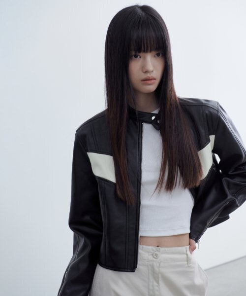 MUSINSA STANDARD WOMAN（ムシンサスタンダードウーマン）の「ウィメンズ シンセティックレザー レーサージャケット [ブラック]（ライダースジャケット・レディース・その他・SMALL/MEDIUM）」の4枚目の写真