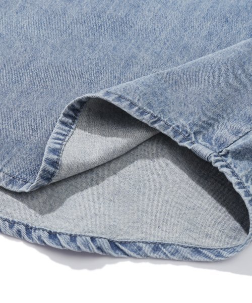 TRILLION(トリリオン)の「ストーンウォッシングオーバーフィットデニム半袖シャツ(BLEACH BLUE)(シャツ/ブラウス・レディース・その他・MEDIUM/LARGE/X-LARGE)」の10枚目の写真