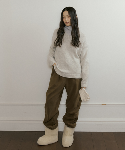 LINGSEOUL(リングソウル)の「baby alpaca V-neck kint top-melange(ニット/セーター・レディース・グレー・FREE)」の5枚目の写真