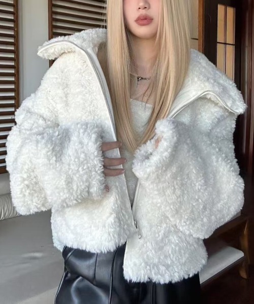 セール】【25秋冬新作】ボアショートジャケット／フェイクシープファー