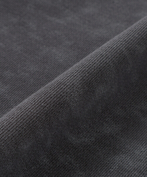 BeBe（ベベ）の「ムラ染めサイドスナップロゴパッチトレーナー（スウェット・キッズ・ブルー/ブラック・150cm/140cm/120cm/130cm）」の19枚目の写真