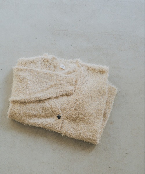 lit(リット)の「Feather Over Knit Cardigan(カーディガン/ボレロ・レディース・ベージュ/ブラック・FREE)」の1枚目の写真