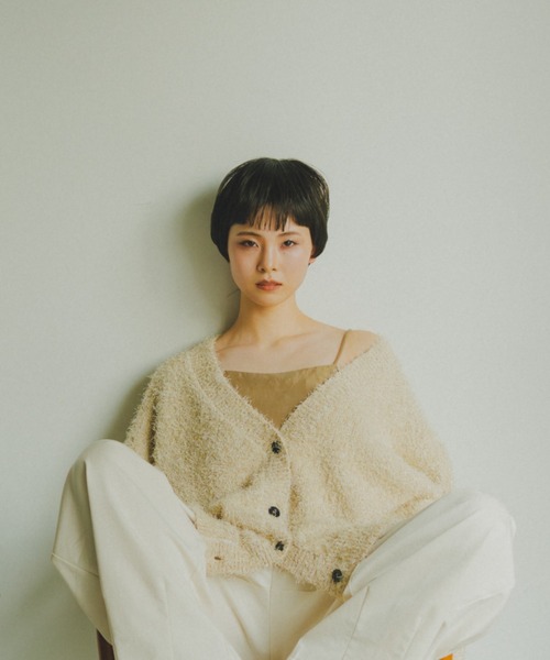 lit(リット)の「Feather Over Knit Cardigan(カーディガン/ボレロ・レディース・ベージュ/ブラック・FREE)」の15枚目の写真
