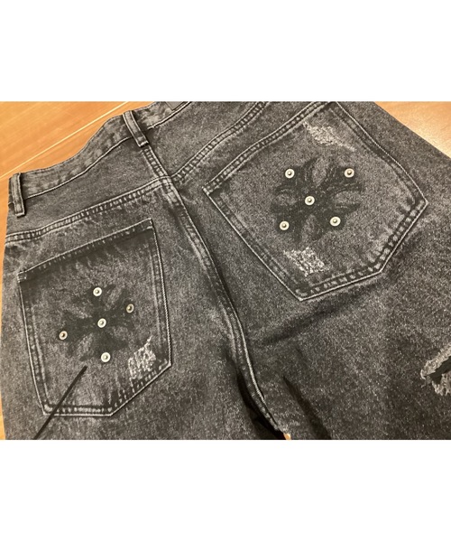 Bling Leads(ブリングリーズ)の「【Blss】【Bling Leads】ダメージ加工デザインワイドデニムパンツ(デニムパンツ・メンズ・ブラック・FREE)」の2枚目の写真