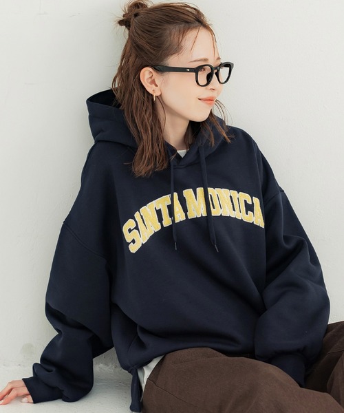 coca(coca)(コカ)の「裏起毛刺繍ロゴパーカー(パーカー・レディース・ライトグレー/ネイビー・L/M/S)」の2枚目の写真