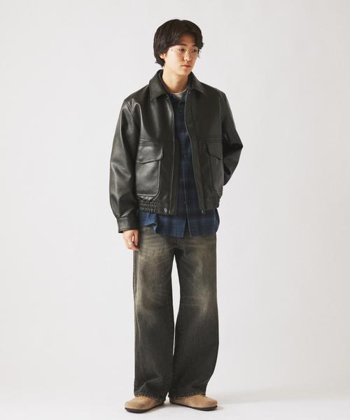 JOURNAL STANDARD relume(ジャーナルスタンダード レリューム)の「フェイクレザー フライトジャケット(ミリタリージャケット・メンズ・ブラック/ブラウン・MEDIUM/LARGE)」の3枚目の写真