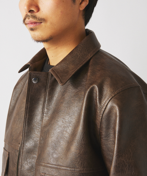 JOURNAL STANDARD relume(ジャーナルスタンダード レリューム)の「フェイクレザー フライトジャケット(ミリタリージャケット・メンズ・ブラック/ブラウン・MEDIUM/LARGE)」の6枚目の写真