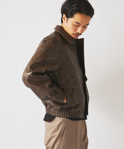 JOURNAL STANDARD relume(ジャーナルスタンダード レリューム)の「フェイクレザー フライトジャケット(ミリタリージャケット・メンズ・ブラック/ブラウン・MEDIUM/LARGE)」の8枚目の写真