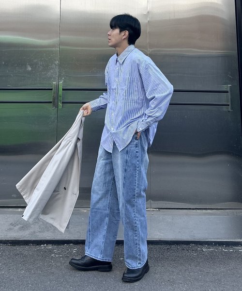 GCLIP(ジクリップ)の「カーブド切り替えラインワイドデニムパンツ(デニムパンツ・レディース・ブルー・38/36/34/32/30/26/28)」の14枚目の写真