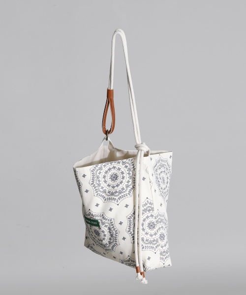 GREEN STUFF(グリーンスタッフ)の「rope bag R1 - paisley ivory(ショルダーバッグ・レディース・その他・FREE)」の3枚目の写真
