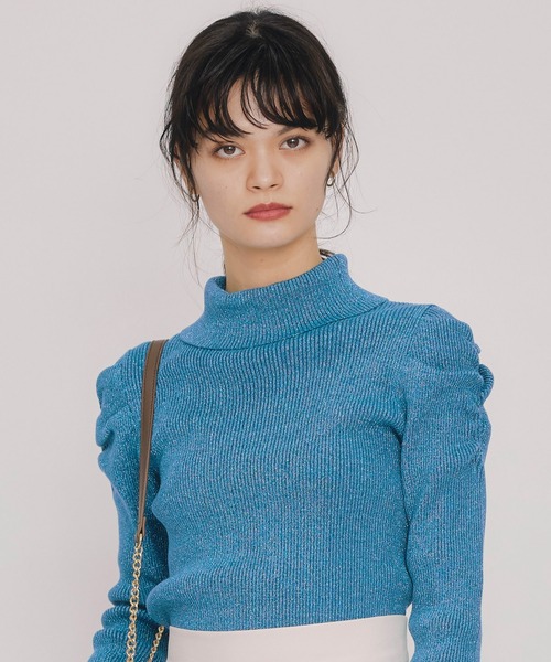 REDYAZEL（レディアゼル）の「ラメタートルニットプルオーバー（ニット/セーター・レディース・ブラウン/グリーン/ピンク/ブラック/オフホワイト・FREE）」の4枚目の写真