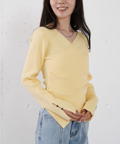 archives（アルシーヴ）の「【オン／オフ使える！】ラインフィットクロスニットプルオーバー（ニット/セーター・レディース・イエロー/ホワイト/グレー/ブルー・MEDIUM）」の18枚目の写真