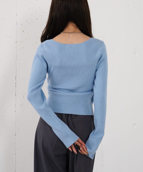 archives（アルシーヴ）の「【オン／オフ使える！】ラインフィットクロスニットプルオーバー（ニット/セーター・レディース・イエロー/ホワイト/グレー/ブルー・MEDIUM）」の7枚目の写真