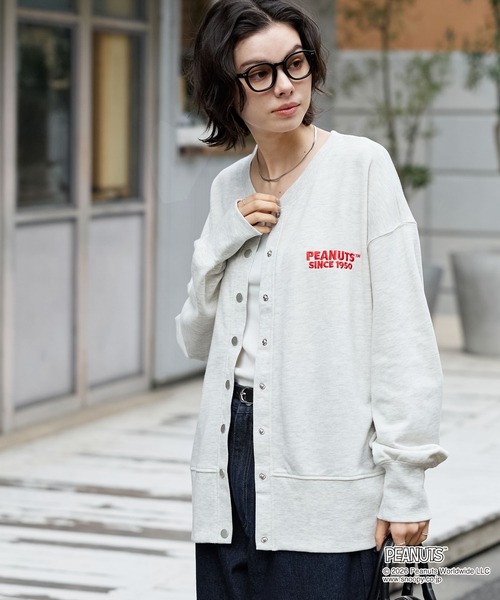 PEANUTS(ピーナッツ)の「【PEANUTS / SNOOPY】別注 ピーナッツ スヌーピー 刺繍プリント スウェットカーディガン(カーディガン/ボレロ・レディース・グレー系/ブラック系/スミクロ/オートミール・L/M)」の21枚目の写真