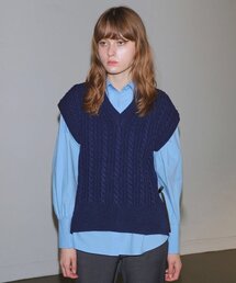 CABLE KNIT VEST / NAVY