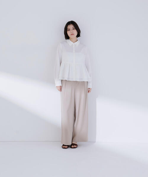 NATURAL BEAUTY BASIC（ナチュラルビューティーベーシック）の「◇フリルカラーシャツ（シャツ/ブラウス・レディース・ベージュ/オフホワイト/ブルー・SMALL/MEDIUM）」の8枚目の写真