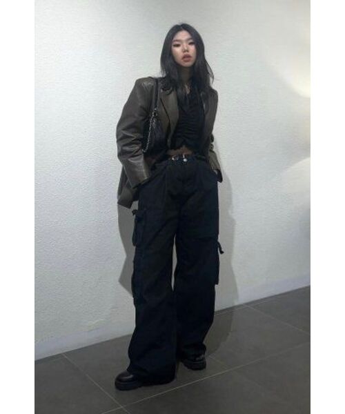 INEXCIS(イネクシス)の「ノンフェイドワイドカーゴパンツ (ブラック)(デニムパンツ・メンズ・その他・SMALL/MEDIUM/LARGE)」の14枚目の写真