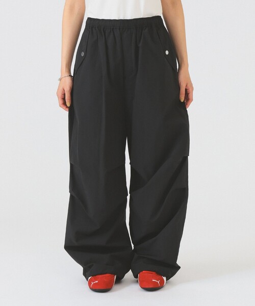 Ray BEAMS（レイビームス）の「ニータック パラシュート パンツ（その他パンツ・レディース・ホワイト系その他6/ブラック・0/1）」の11枚目の写真