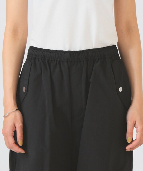 Ray BEAMS（レイビームス）の「ニータック パラシュート パンツ（その他パンツ・レディース・ホワイト系その他6/ブラック・0/1）」の14枚目の写真