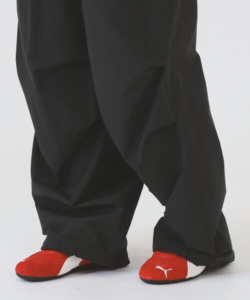 Ray BEAMS（レイビームス）の「ニータック パラシュート パンツ（その他パンツ・レディース・ホワイト系その他6/ブラック・0/1）」の17枚目の写真