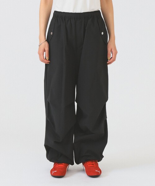 Ray BEAMS（レイビームス）の「ニータック パラシュート パンツ（その他パンツ・レディース・ホワイト系その他6/ブラック・0/1）」の19枚目の写真