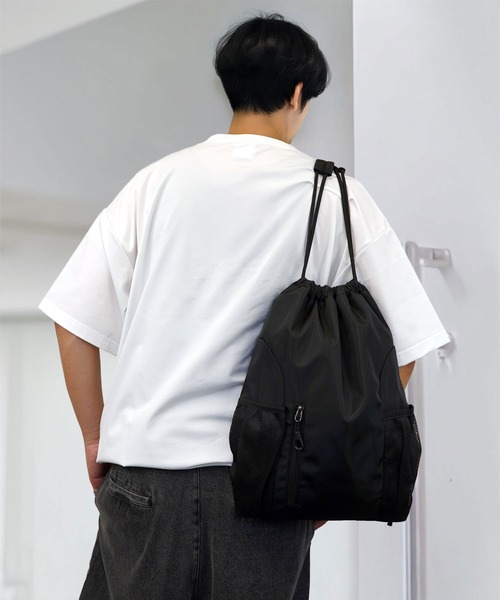 L'atelier（ラトリエ）の「巾着 ナップサック 軽量 撥水 ミニマリスト ミディアムサイズ バックパック リュック 韓国ファッション（バックパック/リュック・メンズ・ブラック系1/レッド系1/ネイビー系1/グレー系1・FREE）」の17枚目の写真