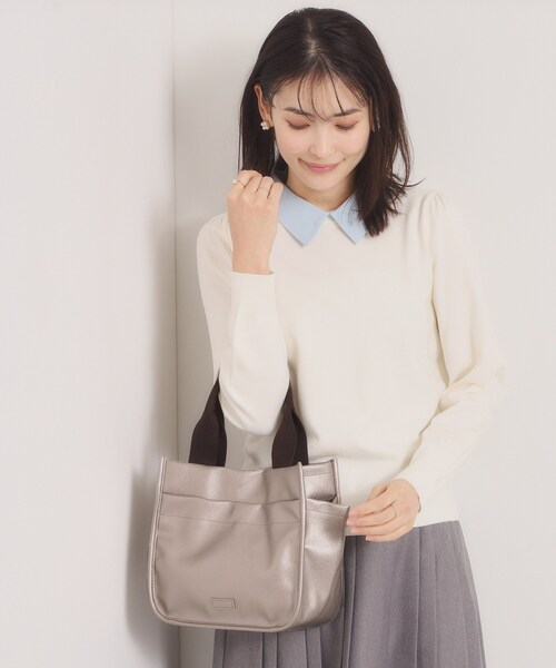 ITS'DEMO（イッツデモ）の「合皮サイドポケットミニトート（ハンドバッグ・レディース・ブロンズ/ブラック/ナチュラル・00）」の8枚目の写真