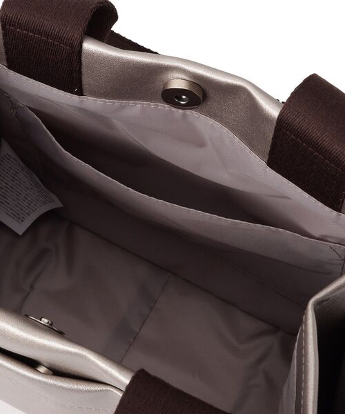 ITS'DEMO（イッツデモ）の「合皮サイドポケットミニトート（ハンドバッグ・レディース・ブロンズ/ブラック/ナチュラル・00）」の20枚目の写真