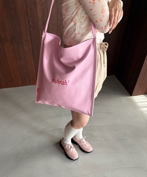 SANSeLF(サンセルフ)の「【SANSeLF】ニュアンスレザートートバッグ saa26s013(トートバッグ・レディース・ブラック/ピンク/ブラウン・FREE)」の22枚目の写真