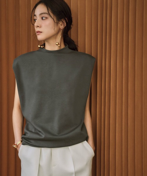 ELFRANK(エルフランク)の「ダンボールボトルネックショルダータックトップス【洗える】(Tシャツ/カットソー・レディース・チャコールグレー/ブラウン/カーキ・FREE)」の22枚目の写真