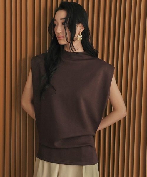 ELFRANK(エルフランク)の「ダンボールボトルネックショルダータックトップス【洗える】(Tシャツ/カットソー・レディース・チャコールグレー/ブラウン/カーキ・FREE)」の8枚目の写真