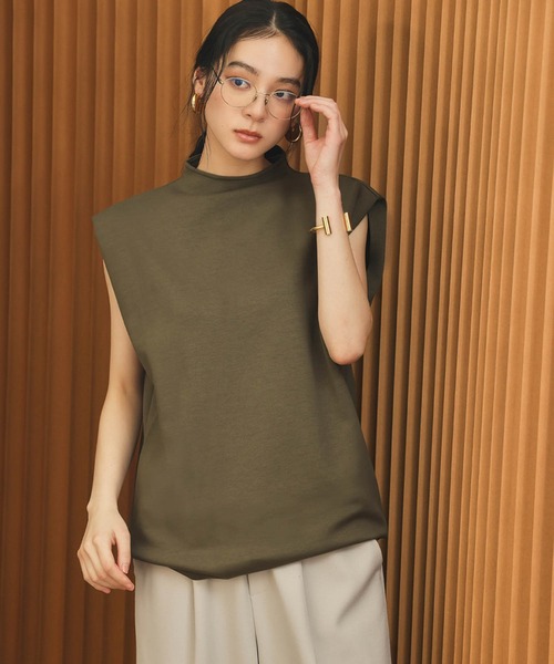 ELFRANK(エルフランク)の「ダンボールボトルネックショルダータックトップス【洗える】(Tシャツ/カットソー・レディース・チャコールグレー/ブラウン/カーキ・FREE)」の19枚目の写真
