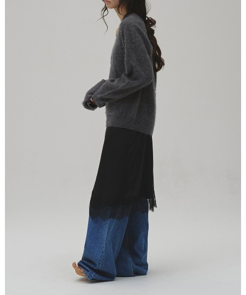 TODAYFUL（トゥデイフル）の「Woolcashmere Vneck Knit（ニット/セーター・レディース・ブラウン/チャコールグレー/ブラック・FREE）」の18枚目の写真
