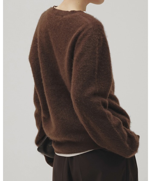 TODAYFUL（トゥデイフル）の「Woolcashmere Vneck Knit（ニット/セーター・レディース・ブラウン/チャコールグレー/ブラック・FREE）」の4枚目の写真