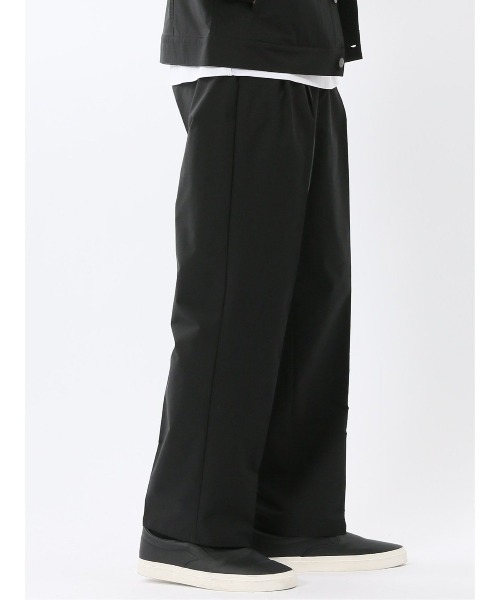 TAKA-Q（タカキュー）の「【撥水 ストレッチ ウォッシャブル】タカキュー ワイドテーパードパンツ(セットアップ可能)（その他パンツ・メンズ・ブラック・S/MEDIUM/LARGE/X-LARGE）」の11枚目の写真