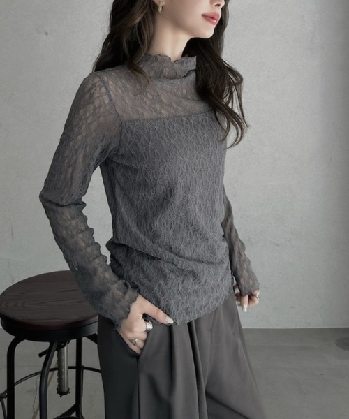 TREOVER(トレオーバー)の「デイリーからお呼ばれシーンまで活躍 プチハイネックレーストップス(Tシャツ/カットソー・レディース・ブラック/オフホワイト/グレー・FREE)」の16枚目の写真