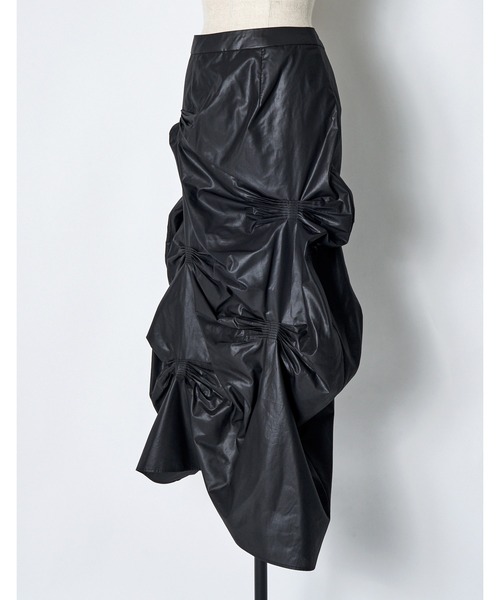RUMCHE(ラムシェ)の「Bundled Tuck Skirt / バンドルタックスカート(スカート・レディース・アイボリー/ブラック/グレー・FREE)」の10枚目の写真