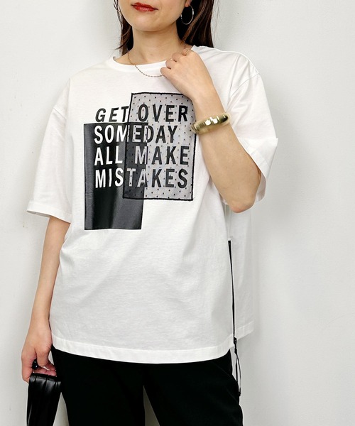 LUGIVA(ルギヴァ)の「サイドファスナーロゴプリントTシャツ(Tシャツ/カットソー・レディース・オフホワイト/ブラック/チャコールグレー・M)」の7枚目の写真