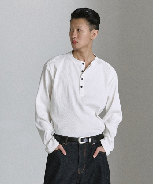 P.IN.O(ピインオ)の「ソフトウェスタンリブロングスリーブ - アイボリー(Tシャツ/カットソー・メンズ・その他・MEDIUM/LARGE)」の3枚目の写真