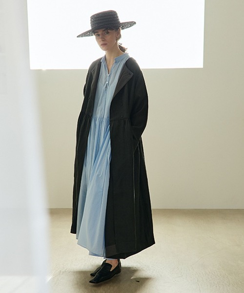 studio CLIP（スタディオクリップ）の「《natural by clip》リネンツイルワンピースコート（ノーカラーコート・レディース・ベージュ/チャコール・FREE）」の2枚目の写真