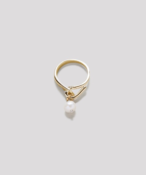 LAPUIS(ラピュイ)の「LAPUIS(ラピュイ)Pearl Hook ring(リング・レディース・マルチ/ゴールド・11号/13号)」の9枚目の写真
