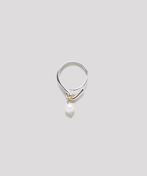 LAPUIS(ラピュイ)の「LAPUIS(ラピュイ)Pearl Hook ring(リング・レディース・マルチ/ゴールド・11号/13号)」の7枚目の写真