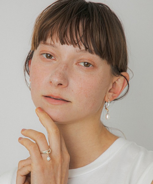 LAPUIS(ラピュイ)の「LAPUIS(ラピュイ)Pearl Hook ring(リング・レディース・マルチ/ゴールド・11号/13号)」の15枚目の写真