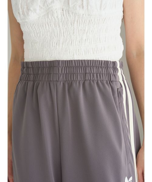 SNIDEL（スナイデル）の「【adidas Originals】FIRE BIRD TP/ファイヤーバードトラックパンツ（その他パンツ・レディース・グレー・S）」の7枚目の写真