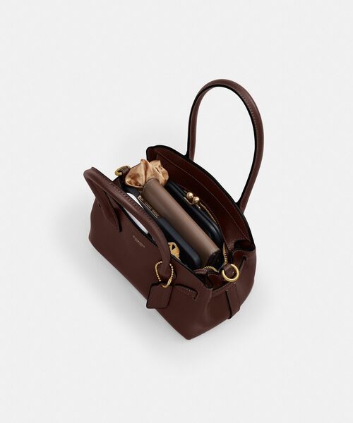 COACH(コーチ)の「ソフト エンパイア キャリーオール バッグ 21(ショルダーバッグ・レディース・ブラウン系その他・ONE)」の7枚目の写真