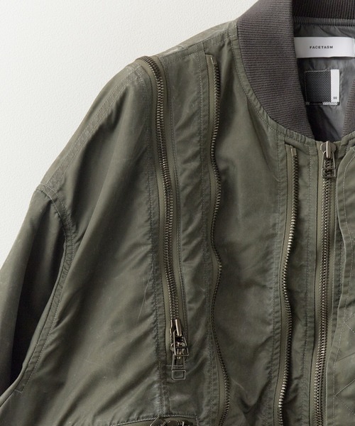FACETASM(ファセッタズム)の「FACETASM/ファセッタズム ZIPPER BUG MA-1 シガレットポケット ユーズド加工ブルゾン 2026年春夏(MA-1・レディース・カーキ・00)」の11枚目の写真