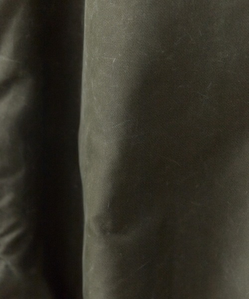 FACETASM(ファセッタズム)の「FACETASM/ファセッタズム ZIPPER BUG MA-1 シガレットポケット ユーズド加工ブルゾン 2026年春夏(MA-1・レディース・カーキ・00)」の5枚目の写真